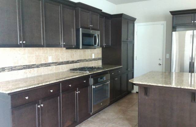 Beautiful 3 Bedroom 2.75 Bath Home in Harlan Ranch!