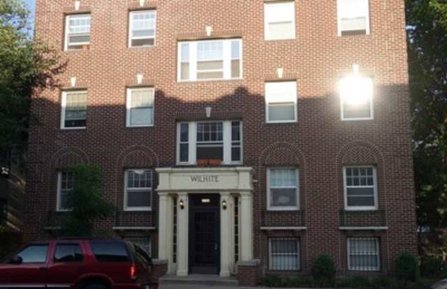 2733 Girard Ave S Apt 101