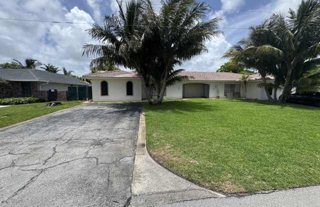 497 W Conference Drive