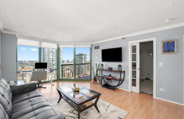 Photo of 111 W Maple St