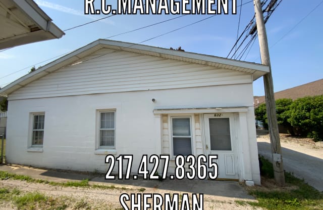 632 N Sherman St - 632 North Sherman Street, Danville, IL 61832