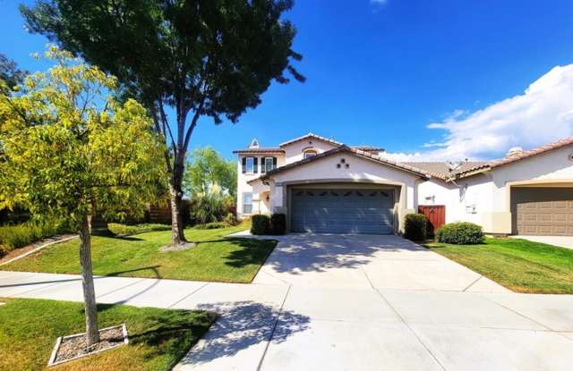 Spacious 4-Bedroom Home in Gated Tournament Hills, Beaumont, CA