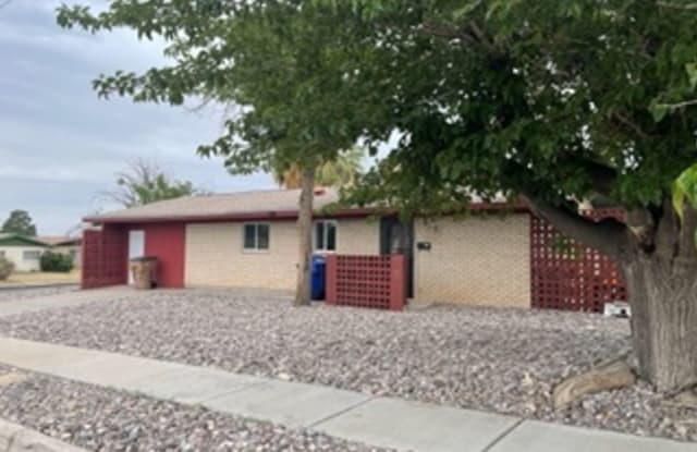 2101 Chilton Drive - 2101 Chilton Drive, Las Cruces, NM 88001