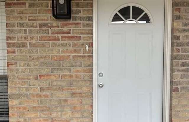 1715 W Nolana Avenue