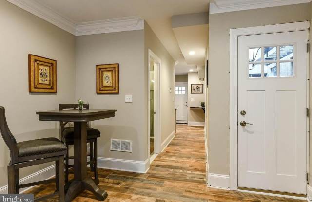 734 LIGHT Street unit: 2