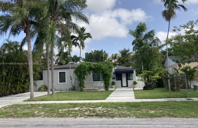 5260 SW 6th St - 5260 SW 6th St, Miami, FL 33134