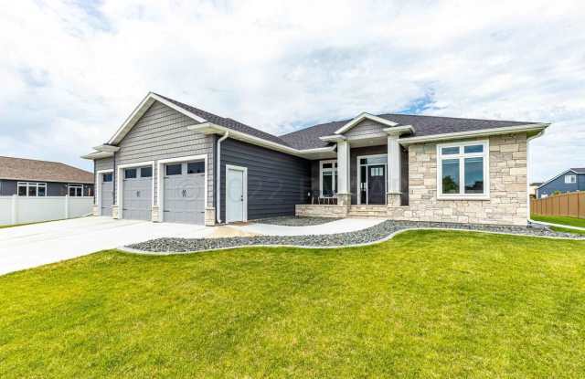 116 26th Avenue East