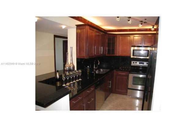 1605 Bay Rd