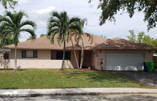 9561 NW 33rd Mnr
