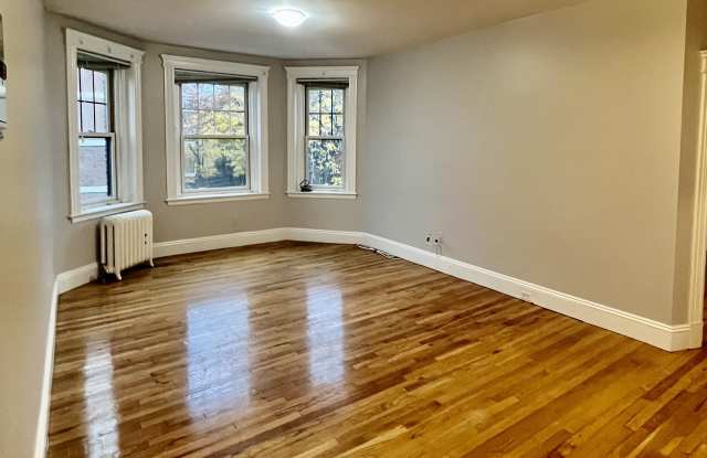 Photo of 77 Parkman St