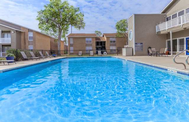 Shadow Bend Apartment Homes