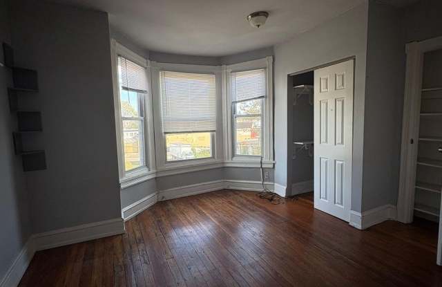 1220 N 55TH Street unit: Apt 3, 3Rd Floor