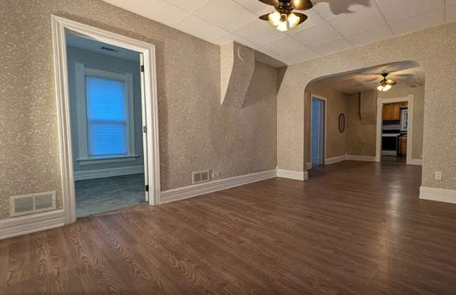 Photo of Spacious 3 Bedroom 1 Bath House with Fenced in Back Yard