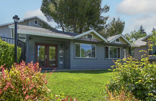 Photo of Sierra Oaks Apartments