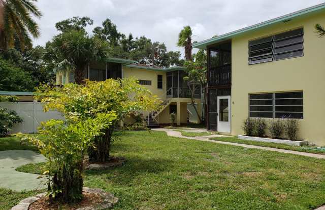 5624 Gulfport Blvd, #12