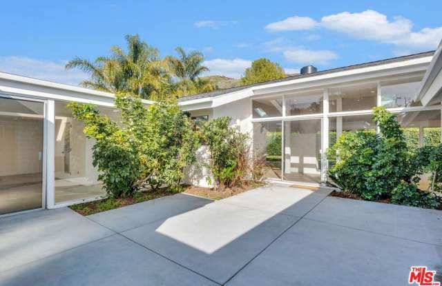 6234 Paseo Canyon Dr