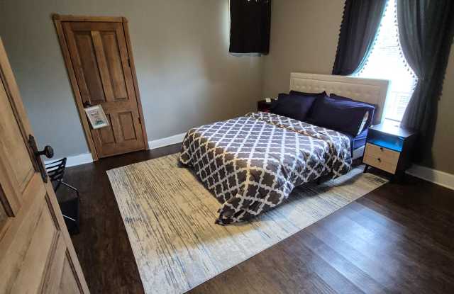 Photo of 615 N Meridian St Suite 2