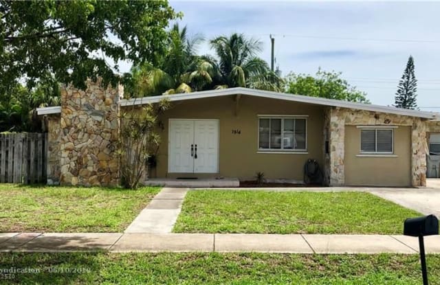 1914 NE 53rd Ct - 1914 Northeast 53rd Court, Pompano Beach, FL 33064