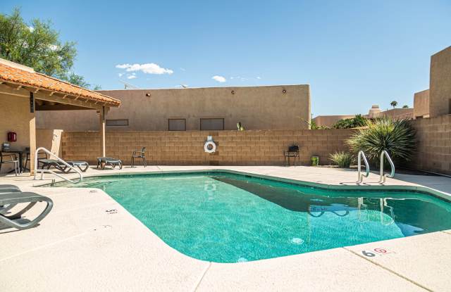 3742 N Bay Horse Loop - 1