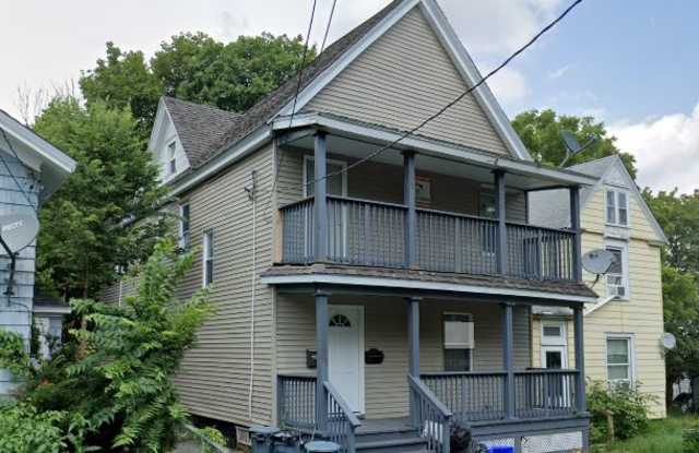 Photo of 109 Ashworth Pl Apt 2