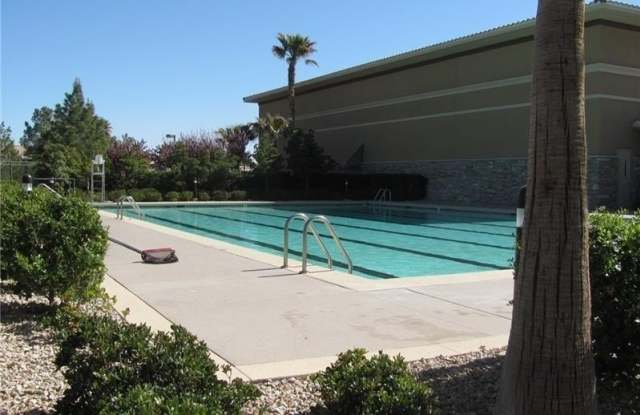 153 HONORS COURSE Drive