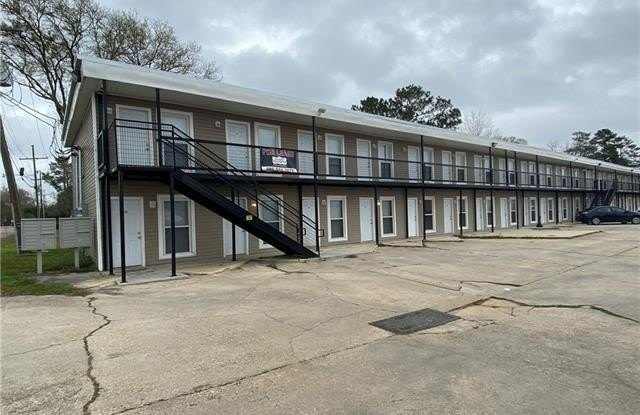 106 N CARTER Street