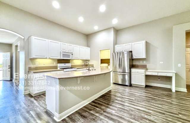 25284 Silverwood Lane