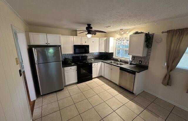 1646 Waterway Drive SW