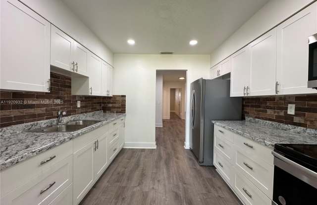 Photo of 108 NW 1st St