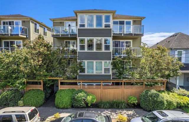 Beautifully Remodeled Ballard Condo | Available 9/18