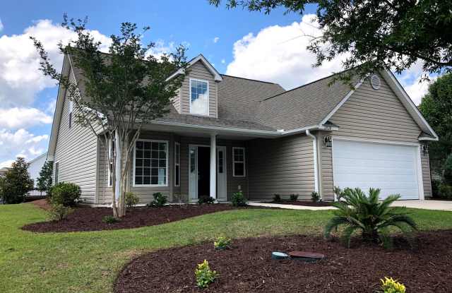 Photo of 3 bed 2.5 bath Spacious Home in Azalea Lakes