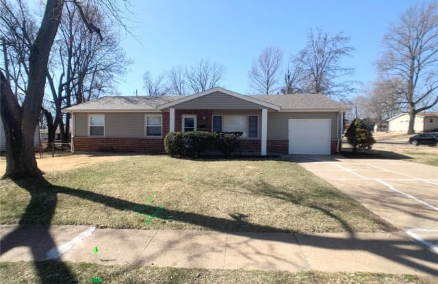 2180 Mullanphy Lane - 2180 Mullanphy Road, Florissant, MO 63031