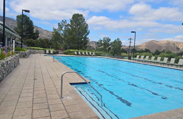 Beautiful 3BD Home in 24-Hour Guard-Gated Community with Resort-Style Amenities