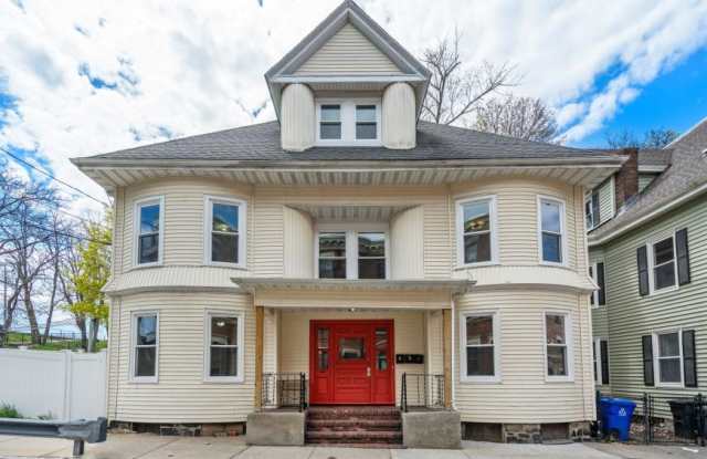 10 Royal St.