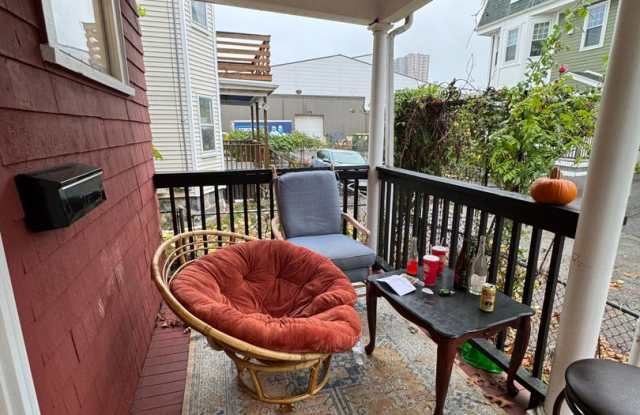 Townhouse perfect for "Socially Inclined" Students.  Get $1,000 upon closing!   TV's & mini-fridges in every bedroom