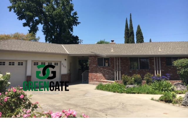 945 Van Ct - 945 Van Court, Ripon, CA 95366