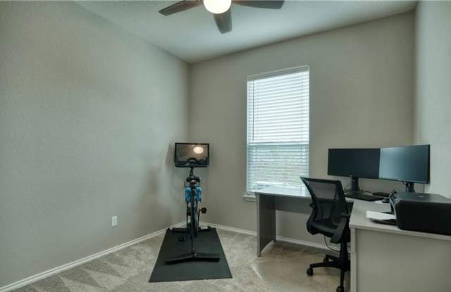 Photo of Room in 3 Bedroom Home at Muenster Dr