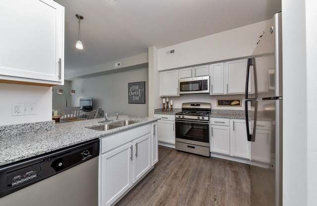 1279 Comiskey Avenue