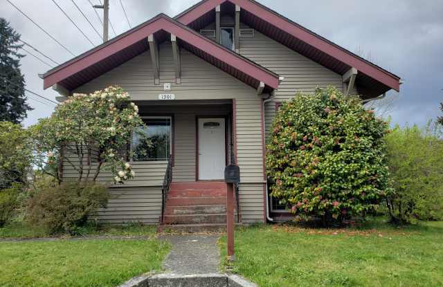 Photo of 1301 North Rainier Avenue