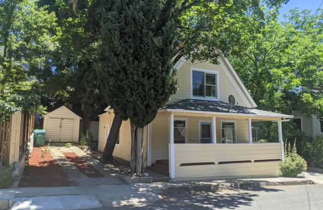 416 North Pine Street