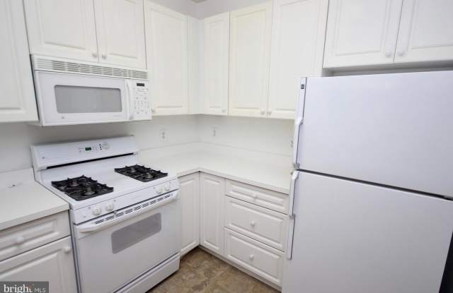 7000 FALLS REACH Drive unit: 110