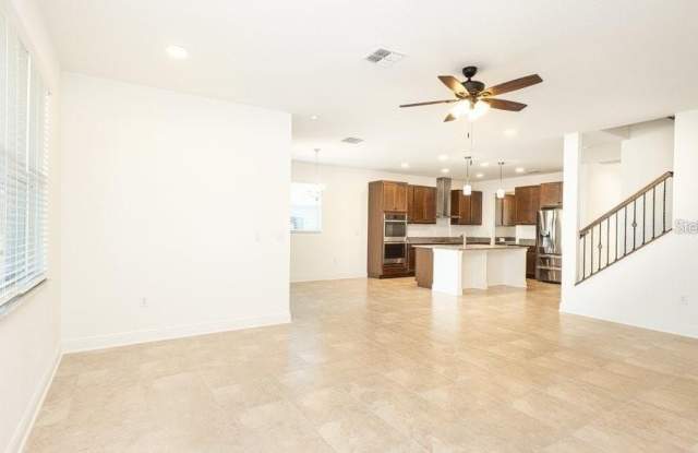 7815 BRONZE OAK DRIVE