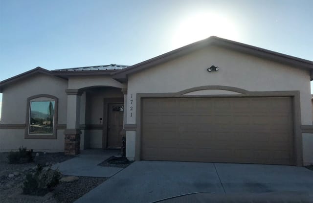 1721 Winton Dr. - 1721 Winton Cir, Las Cruces, NM 88005