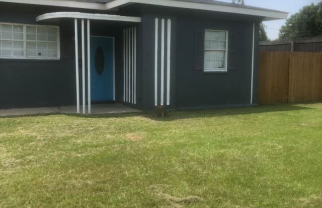 2115 Carlton Dr - 2115 Carleton Drive, Baton Rouge, LA 70802