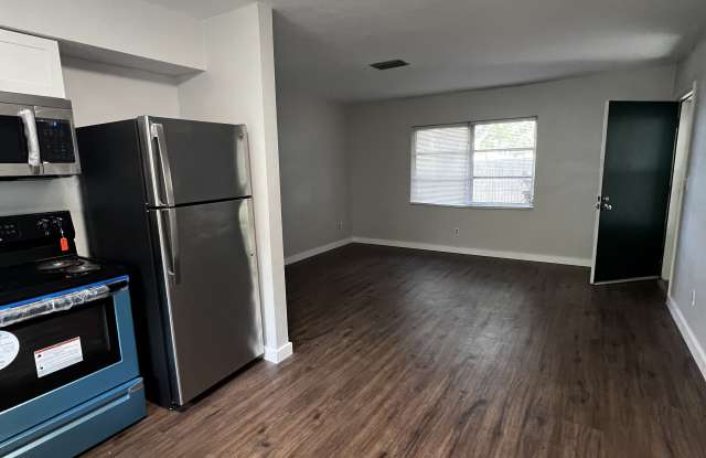 254 Plumosa Drive