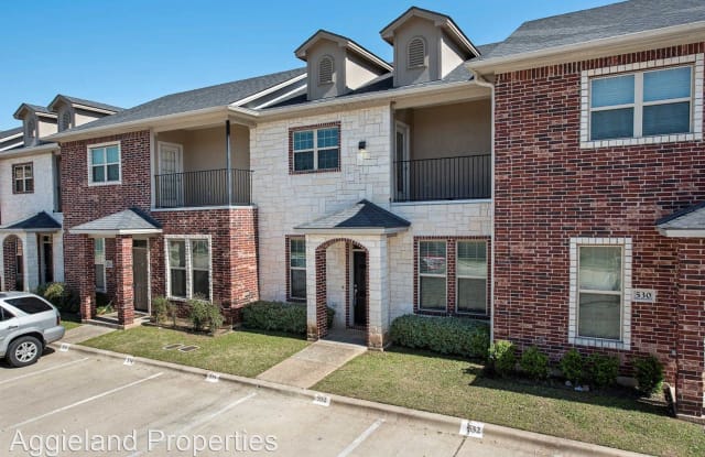 509 Forest Dr - 509 Forest Drive Loop, College Station, TX 77840