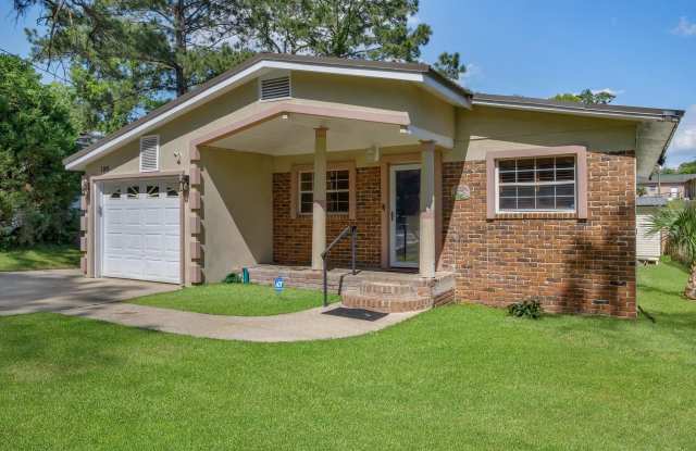 1103 Calloway Street