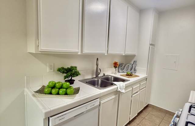 732 West Imperial Avenue