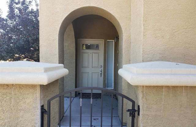 Photo of 1325 S Meadows Parkway lot: 311