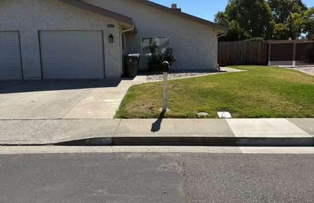 1266 Hartford Circle